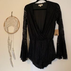 Nasty Gal Lace Bell Sleeve shorts Playsuit NWT